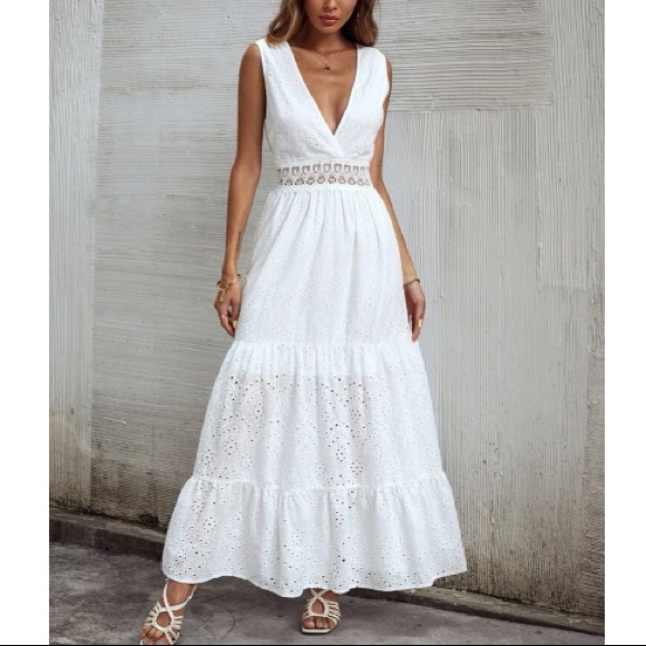 Boho green  lace insert V neck ruffle hem maxi dress - Picture 7 of 16